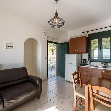 Portela Apartments Kampoula Keratókambos Buitenkant foto