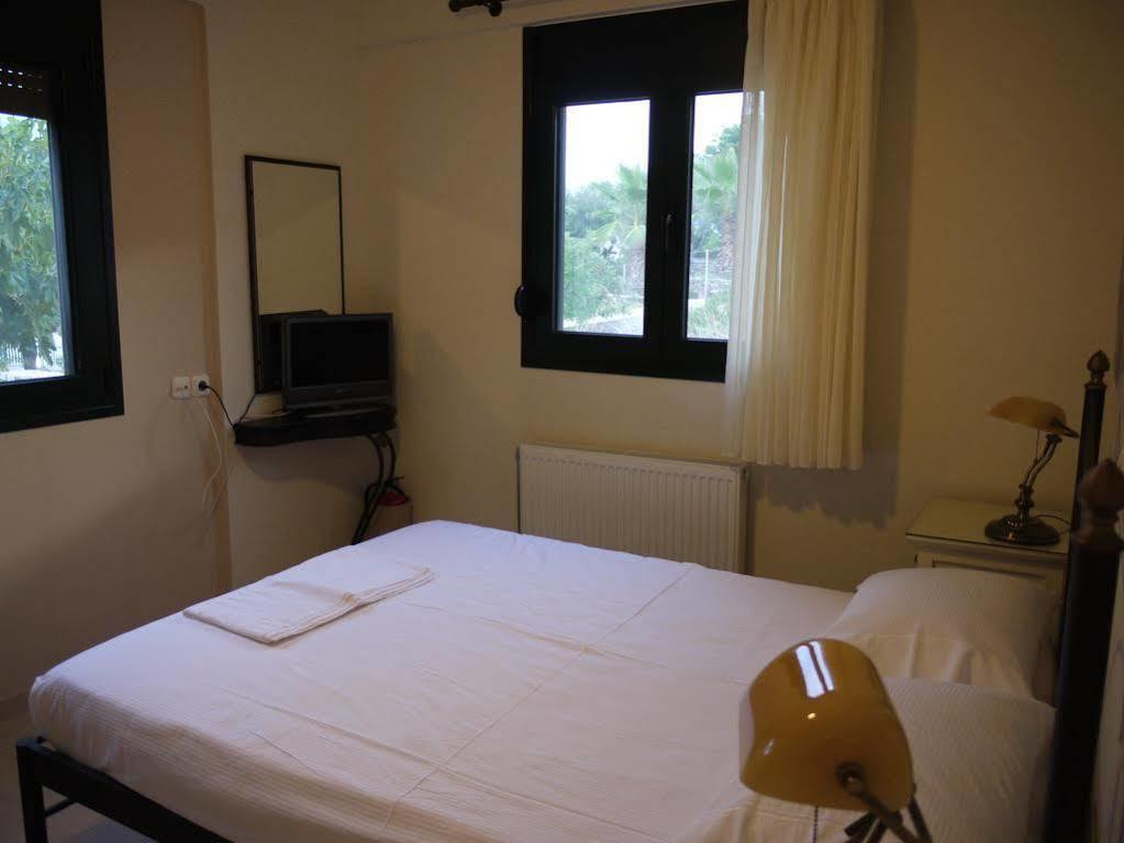 Portela Apartments Kampoula Keratókambos Buitenkant foto